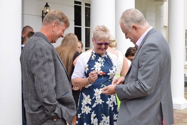 Daz The Close Up Magician - Magicians from Kent