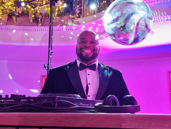 DJ Jamz - Wedding & Party DJs from Essex