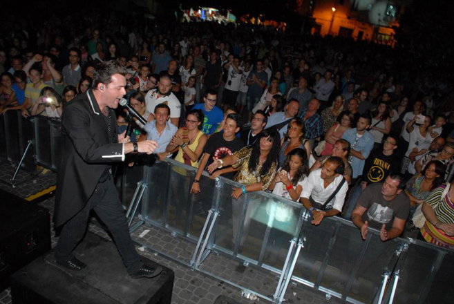 A Tribute To Robbie Williams - Tribute Bands from Berkshire