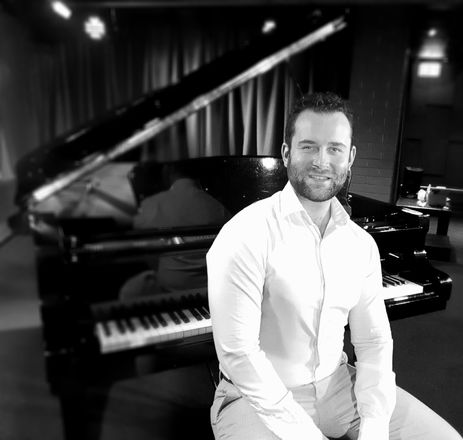 Just Jake - Pianists from Surrey
