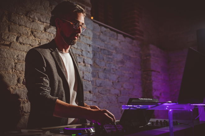 Callum Kelly - Wedding & Party DJs from Hampshire