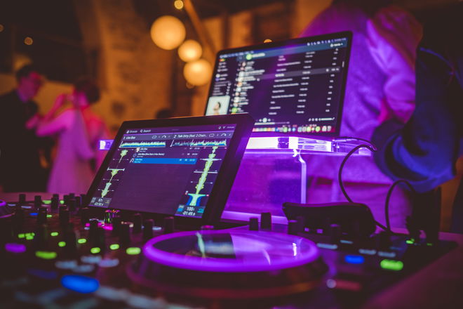 Callum Kelly - Wedding & Party DJs from Hampshire