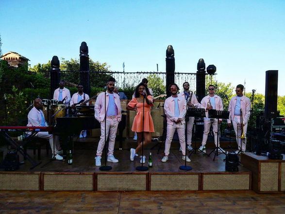 Hot Frenzy - Wedding & Party Bands from London