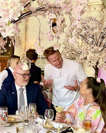 Gordon Ramsay Lookalike - Celebrity Look alikes from Kent