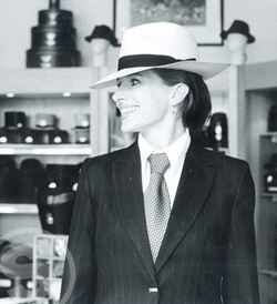 Julia Roberts Lookalike - Celebrity Look alikes from London