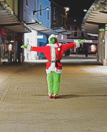 The Green Grinch - Mix and Mingle Entertainment from Kent