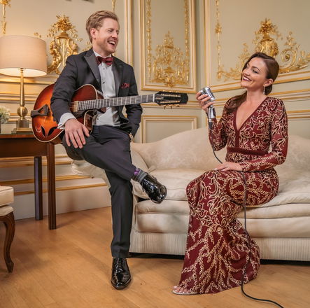 Mimi Violet - Solo Singers, Duos and Trios from London