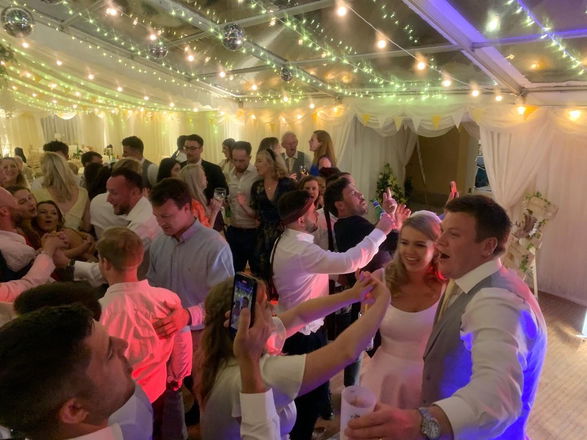 Callum Kelly - Wedding & Party DJs from Hampshire