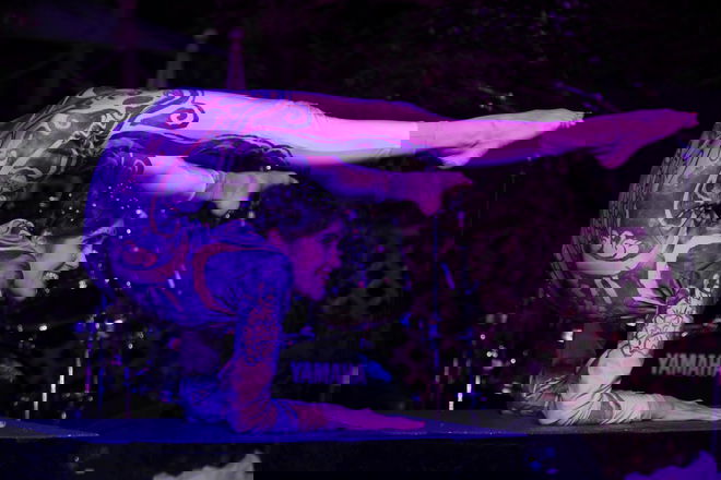 Contortionist Claudia - Circus Acts from Essex