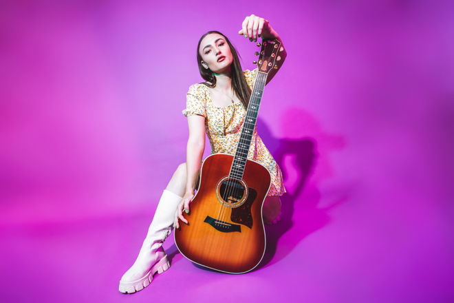 Bethany Amelia - Singer Guitarists from Essex