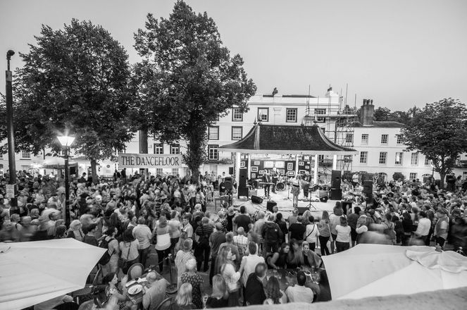 Atlantic Avenue - Soul, RnB & Motown Bands from Kent