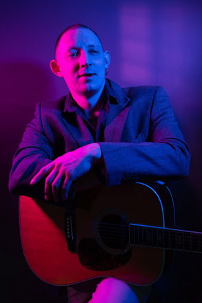 Alex Colman - Singer Guitarists from Oxfordshire