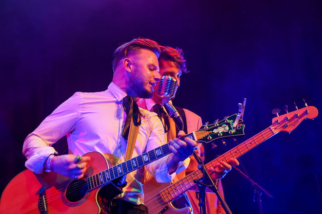 The Cardinals - Tribute Bands from London