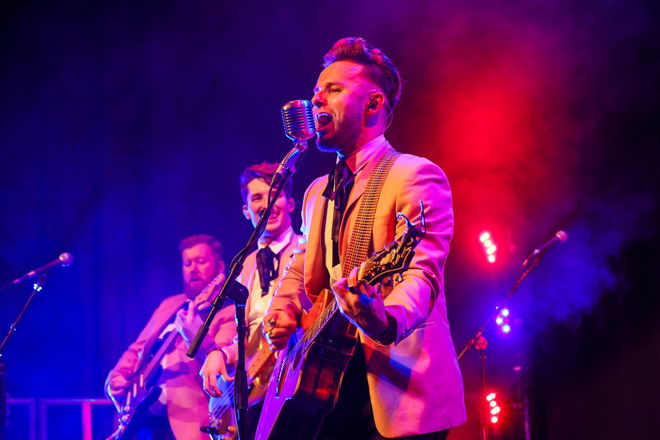 The Cardinals - Tribute Bands from London