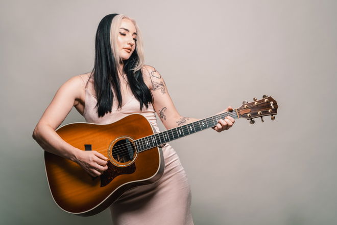 Bethany Amelia - Singer Guitarists from Essex