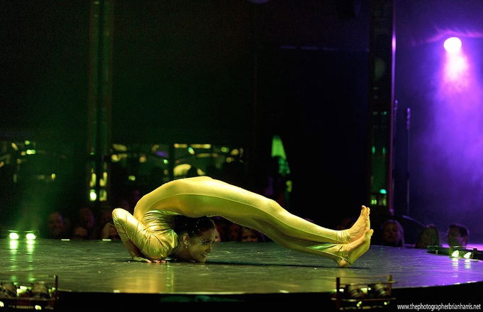 Contortionist Claudia - Circus Acts from Essex