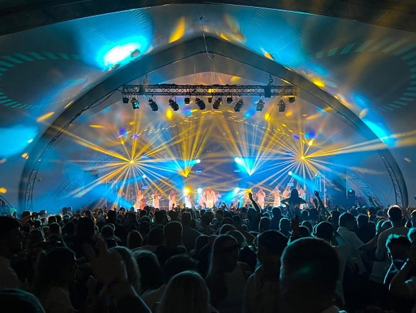 Bangers and Anthems - DJ With Live Musicians from London