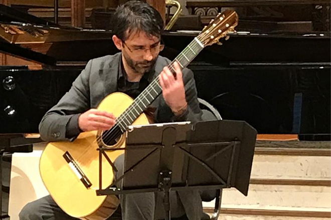 Dani Piro - Classical Guitarists from London