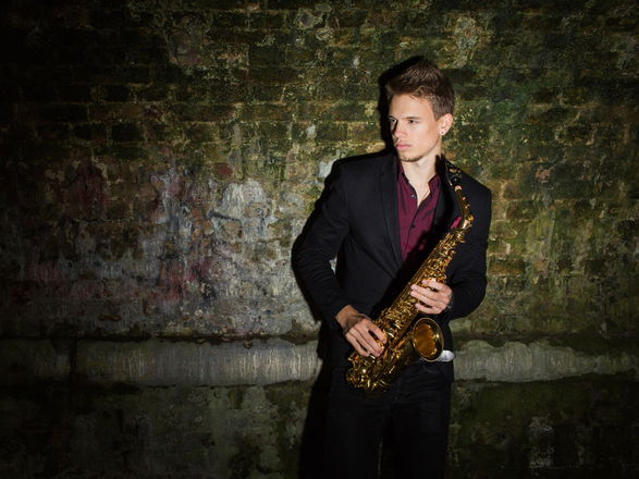 Dan Plays Sax - Saxophone Players from London