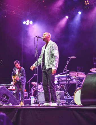 Jamie B - Singer Guitarists from London