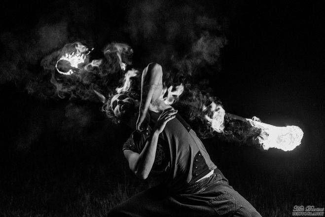 Quantuum - Fire Performers from Bedfordshire