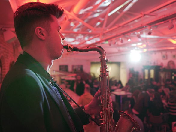 NJ on Sax - Saxophonists from London