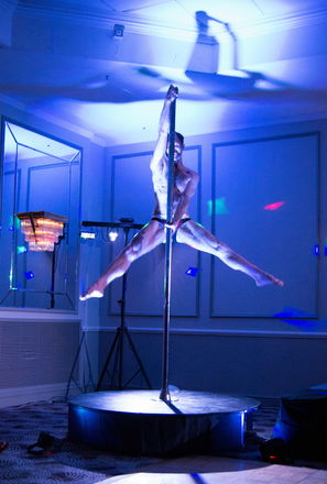 70s Cabaret Show - Circus Acts from East Sussex