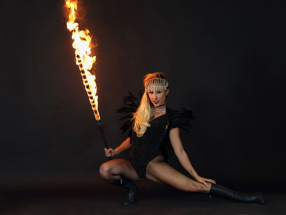 Fire Performer Katriana - Circus Performers from Northamptonshire