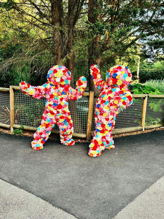 Funky Flower And Hedge People - Mix and Mingle Entertainment from London