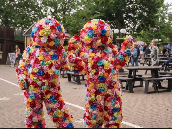 Funky Flower And Hedge People - Mix and Mingle from London