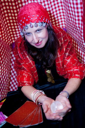 Fun Fortune Teller - Street Performers from London