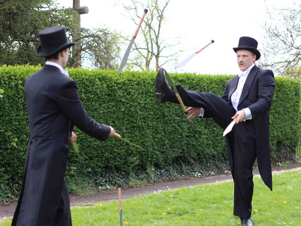 Jugglers - Circus Performers from Leicestershire