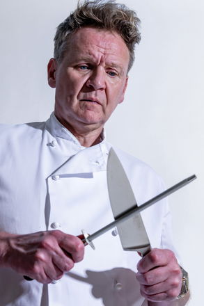 Gordon Ramsay Lookalike - Lookalikes from Kent