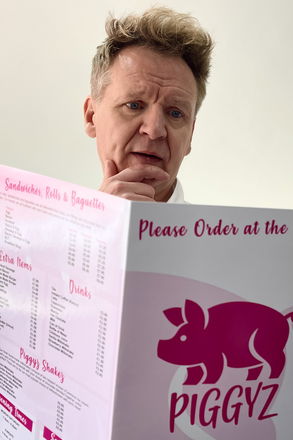 Gordon Ramsay Lookalike - Lookalikes from Kent