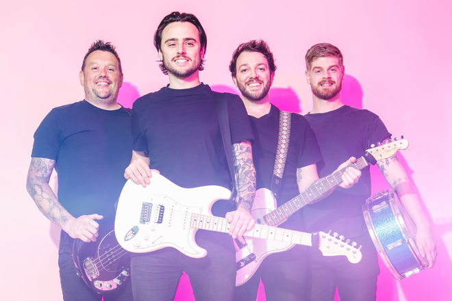 Happy Hour - Wedding & Party Bands from Kent