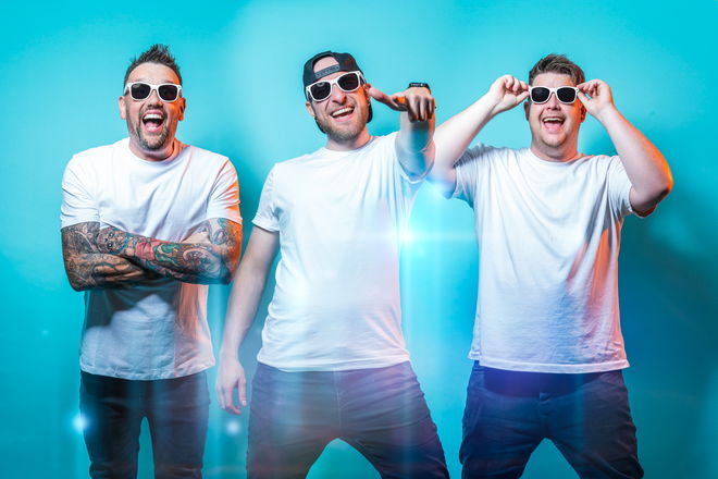 Happy Hour - Wedding & Party Bands from Kent