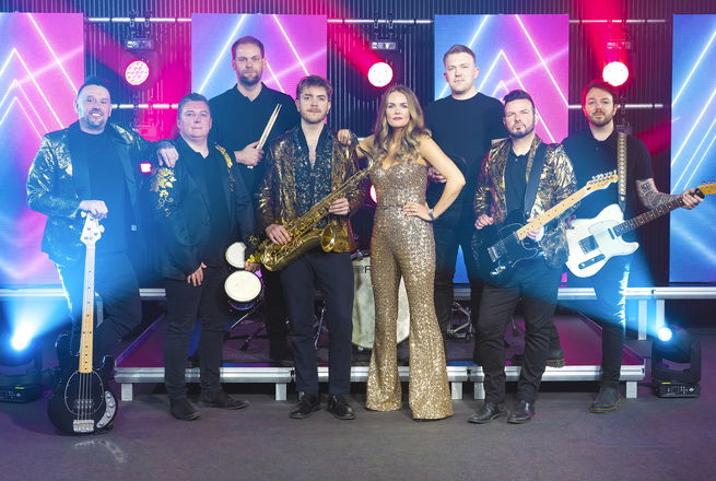 Happy Hour - Wedding & Party Bands from Kent