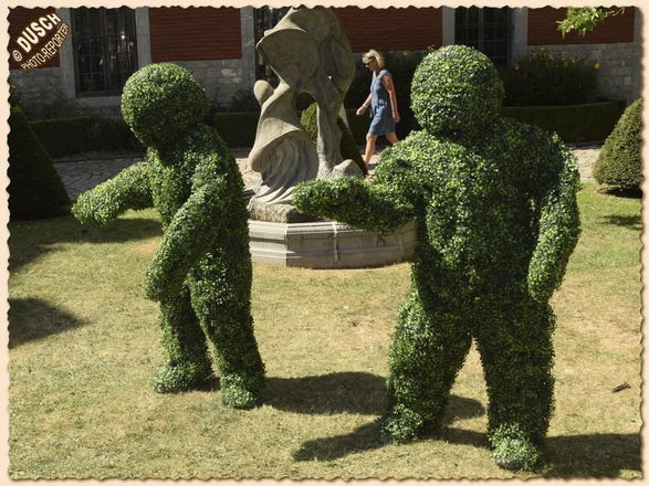 Funky Flower And Hedge People - Mix and Mingle from London