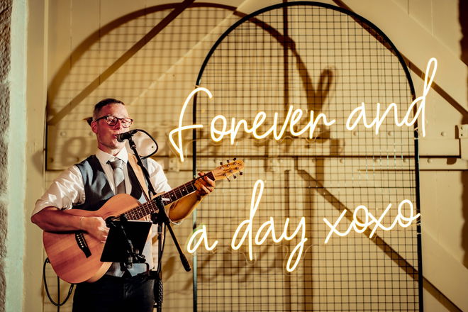 David Mark - Singer Guitarists from Belfast