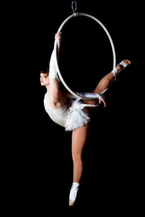 Aerial Hoop Displays - Circus Acts from London