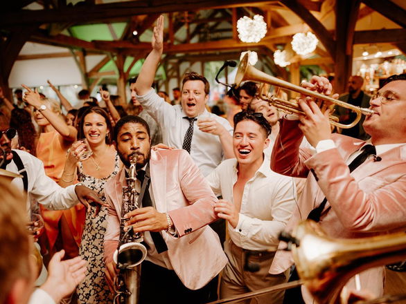 Hot Frenzy - Wedding & Party Bands from London