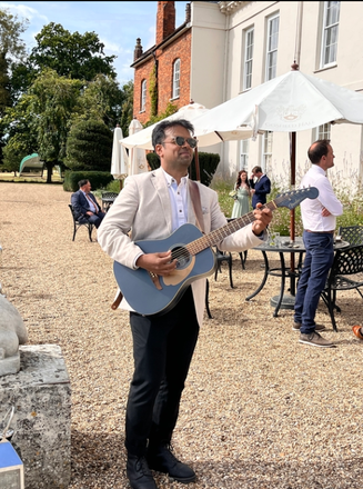 Jamie B - Singer Guitarists from London