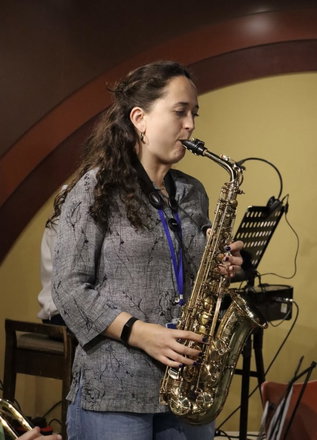 Emily On Sax - Saxophone Players from Surrey