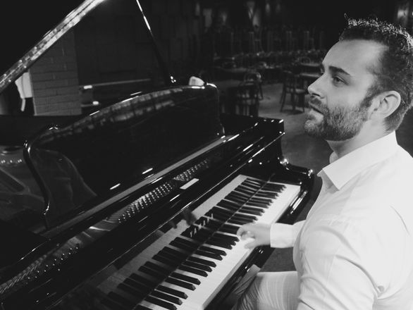 Just Jake - Pianists from Surrey