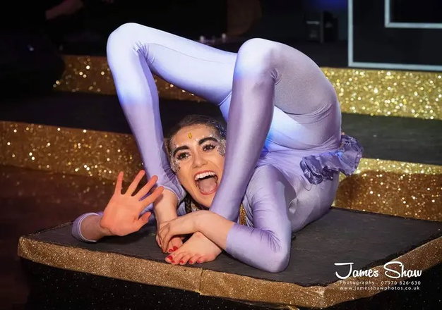 Contortionist Claudia - Circus Acts from Essex