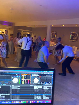 DJ Minute - Wedding & Party DJs from Essex