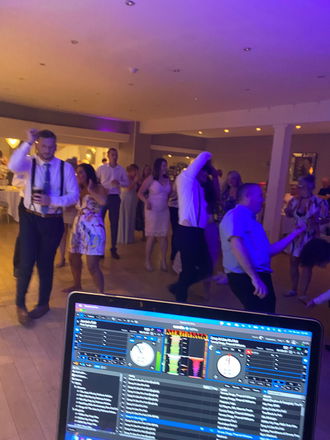 DJ Minute - Wedding & Party DJs from Essex