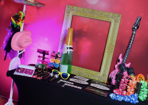 Super Snaps - Photo Booths from Surrey
