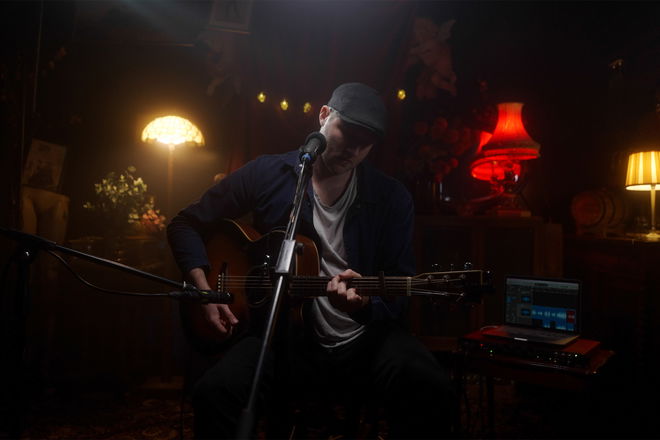 Jesse McKee - Singer Guitarists from East Sussex
