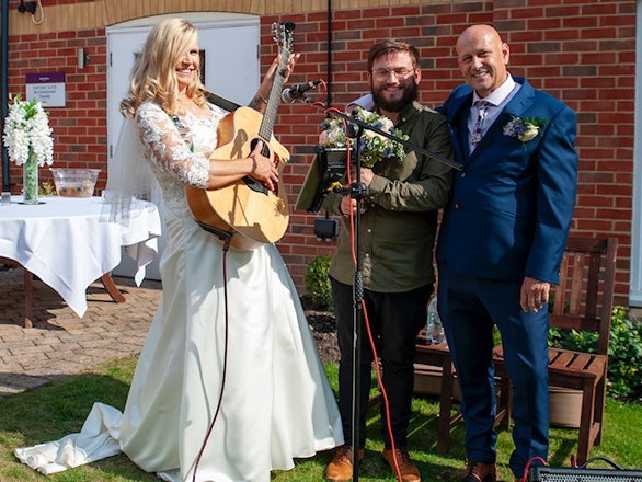 Jack Jean Paul - Acoustic Singer Guitarists from Oxfordshire